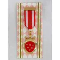 Rinu - Accessory - Badge - Strawberry Prince