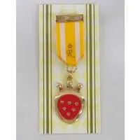 Root - Accessory - Badge - Strawberry Prince