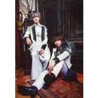 Rim & Again - Portrait - mono palette.