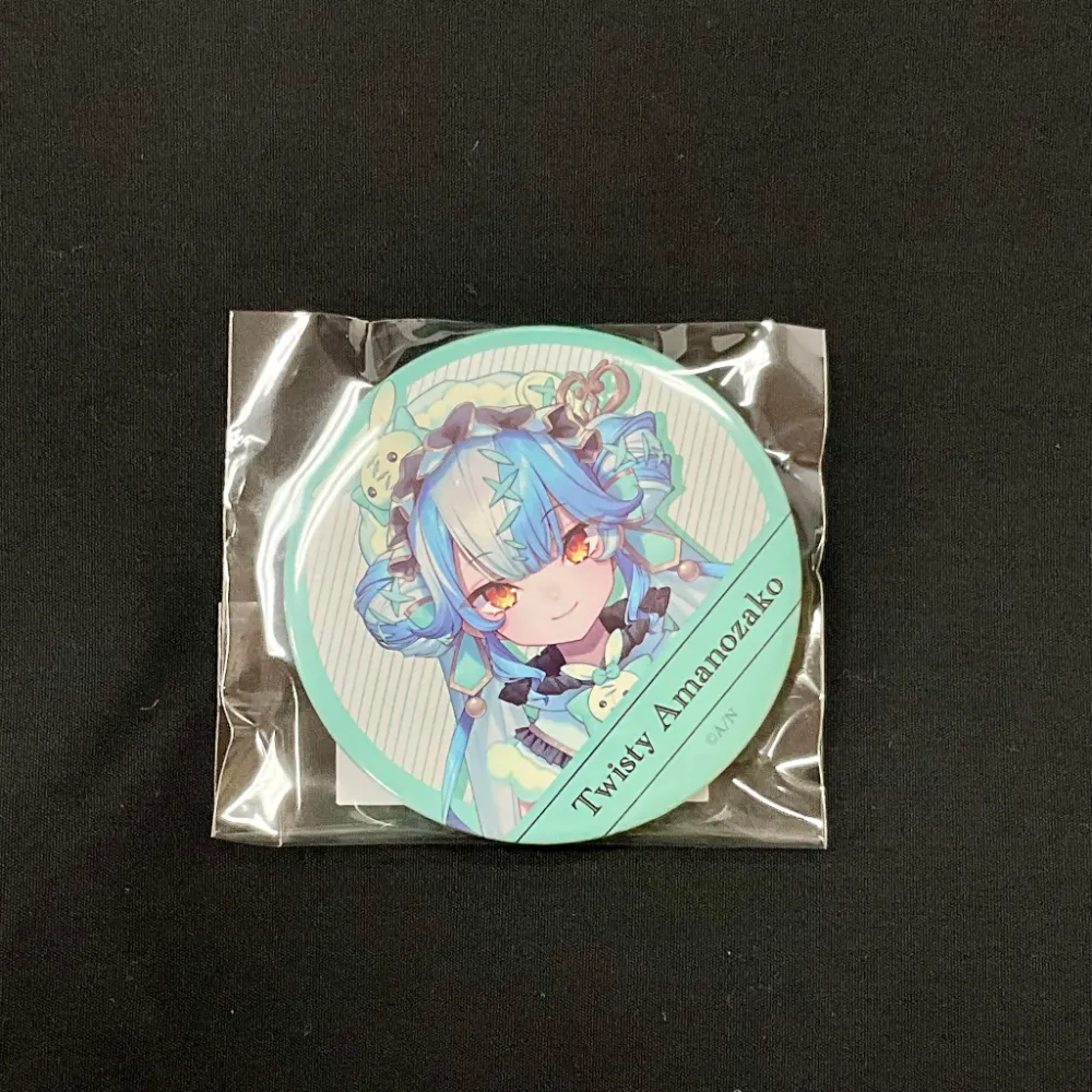Twisty Amanozako - Badge - Nijisanji Welcome Goods - Denauth