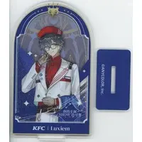 Ike Eveland - Acrylic stand - Luxiem