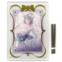 Sophia Valentine - Picture Frames - Nijisanji