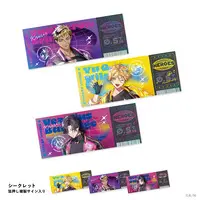 Krisis - Hologram Ticket - Character Card - Yu Q. Wilson & Vantacrow Bringer & Vezalius Bandage (Random Item)