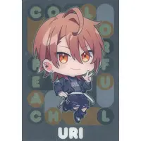 Uri - Trading Card - Colorful Peach