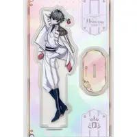 Kuga Leo - Acrylic stand - Neo-Porte