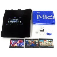 Hoshimachi Suisei - Clothes - Complete Set - Hoodie - Postcard - Guitar Pick - Towels - Stickers - Light Bracelet - hololive Size-L