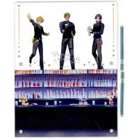Krisis - Acrylic stand - Vantacrow Bringer & Vezalius Bandage & Yu Q. Wilson
