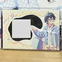 Qnly - Character Card - VTuber