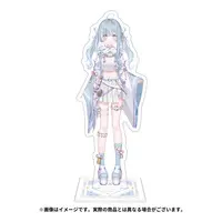 Amaui - Acrylic stand - 774 inc.