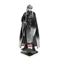 Kuga Leo - Acrylic stand - Neo-Porte