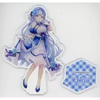 Sophie Rose - Acrylic stand - Haconect