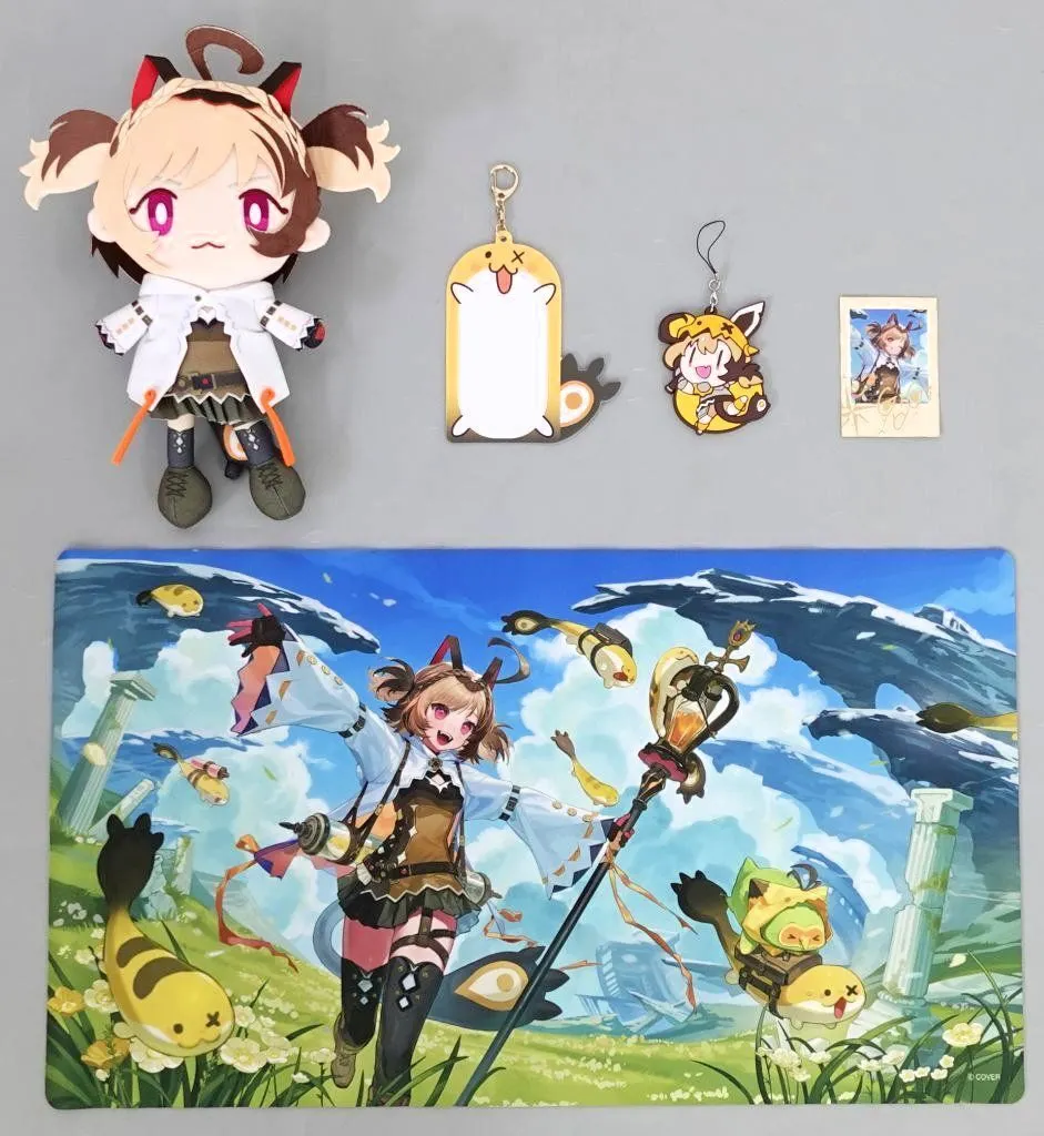 Gigi Murin - Trading Card Supplies - Card Holder - Plush - Key