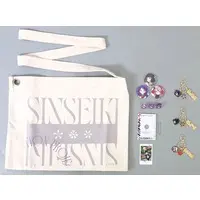 KAMITSUBAKI STUDIO - Complete Set - Pin - Character Card - Badge - Key Chain - Bag