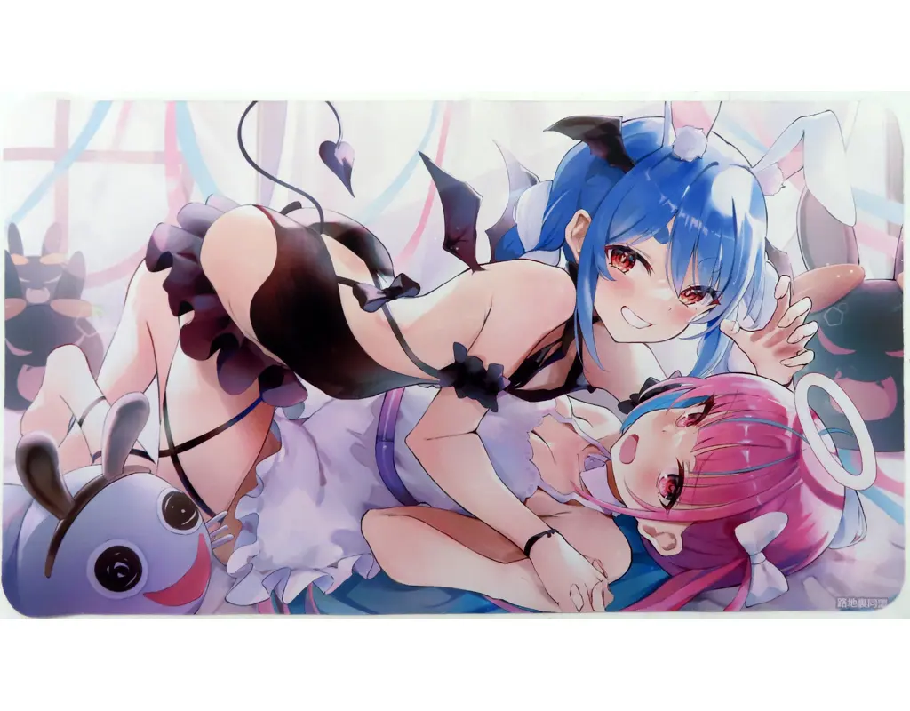 Minato Aqua & Usada Pekora - Desk Mat - Trading Card Supplies - Gen 2